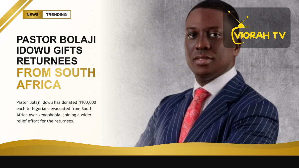 Pastor Bolaji Idowu donating to Nigerians evacuated from South Africa