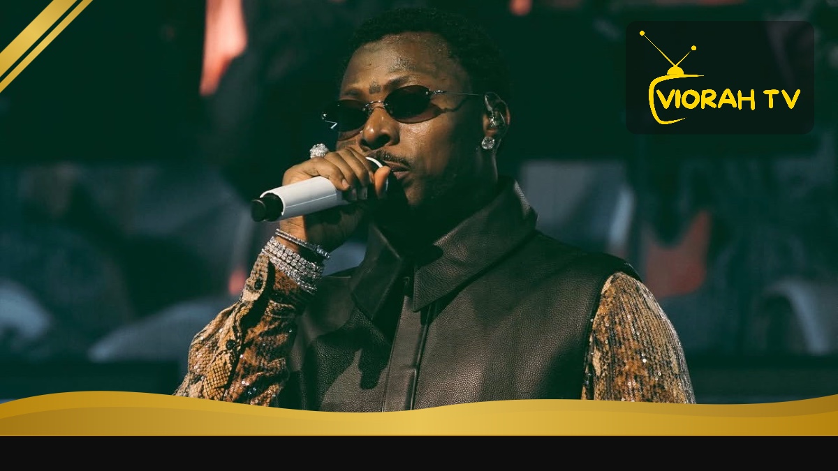 Asake, Nigerian Afrobeats singer known as Mr Money, performing on stage