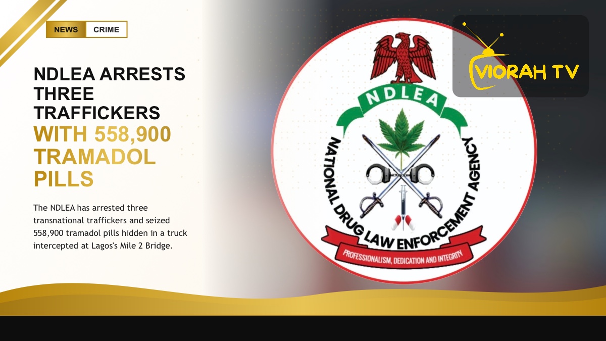NDLEA officers displaying seized tramadol pills after a Lagos arrest